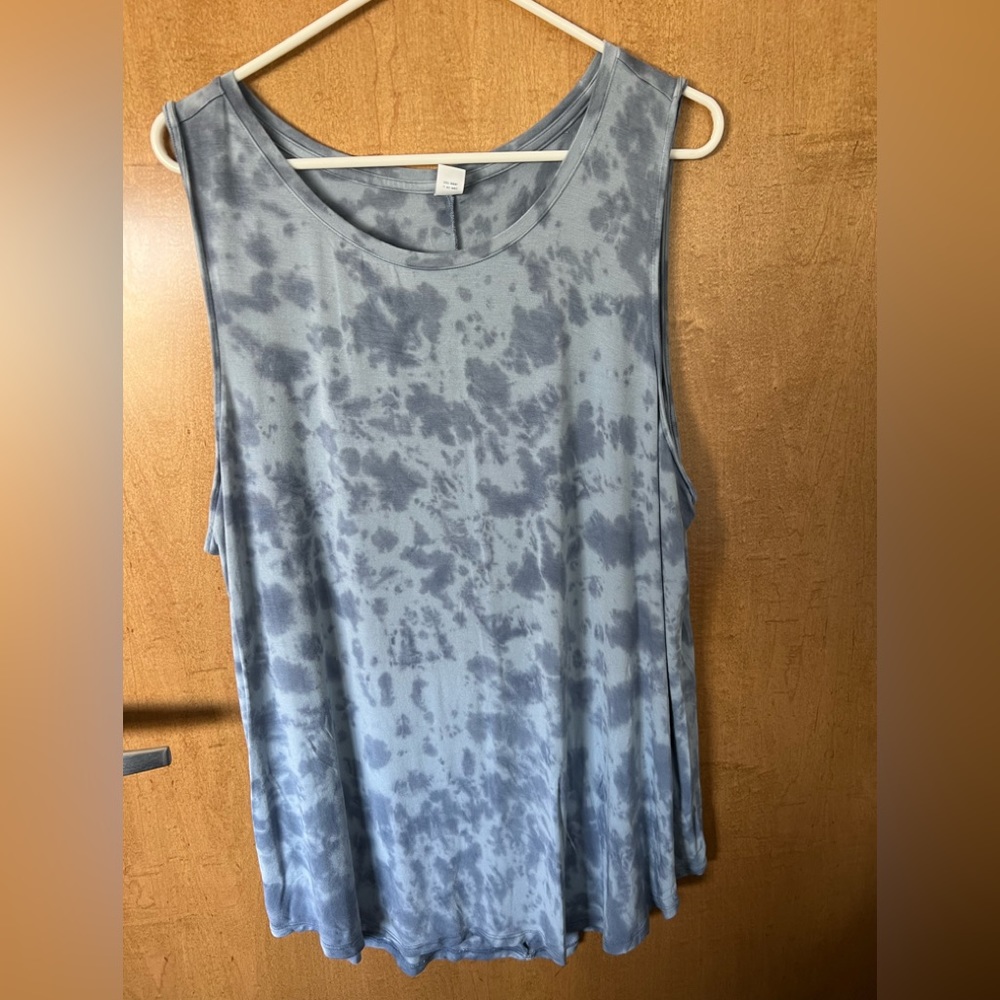 Old navy tank